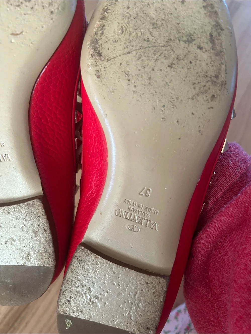 Valentino Red Pointed Rockstud Leather Flats in great condition! - Picture 10 of 11